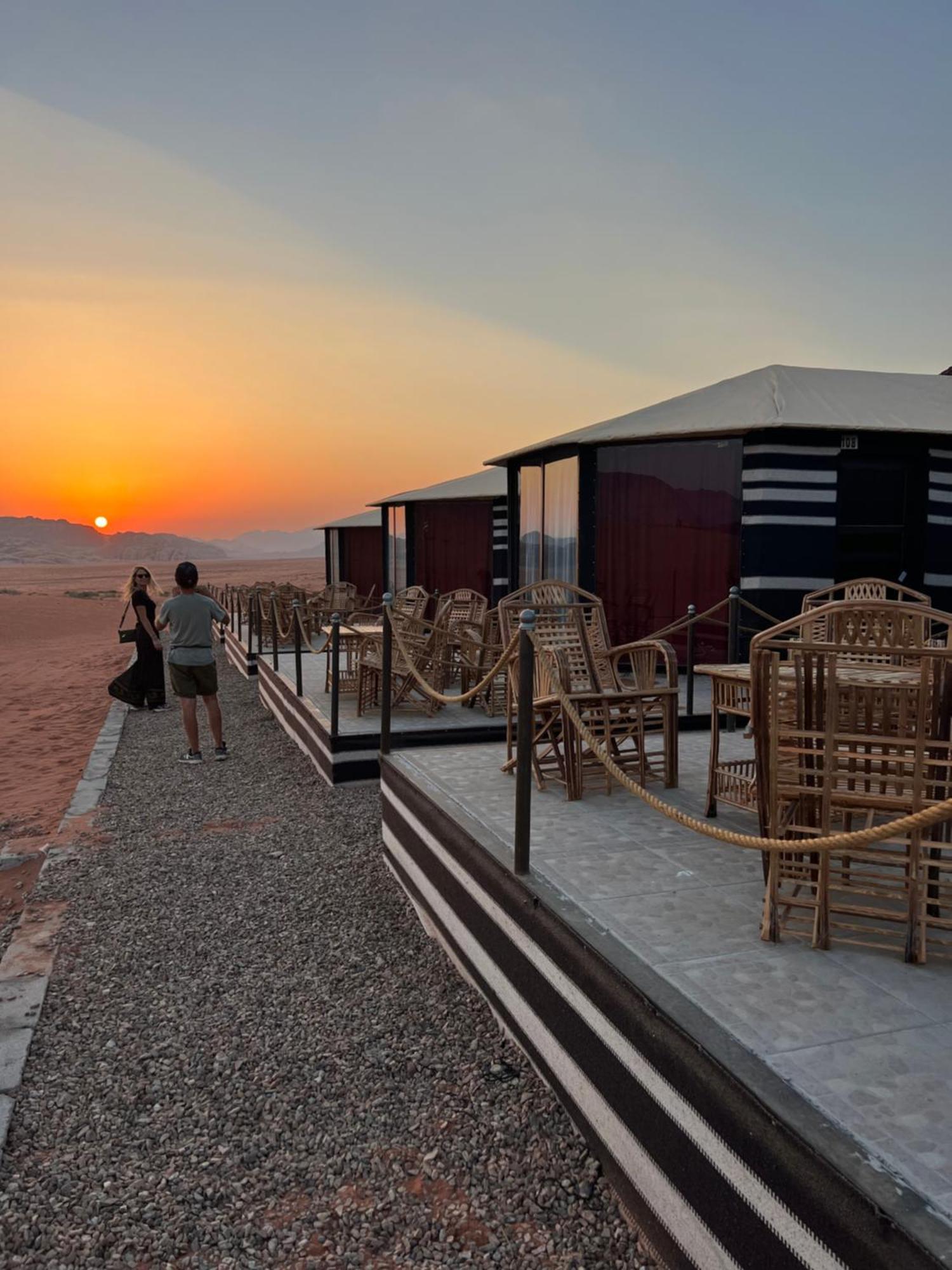 Wadi Rum Desert Adventures Bagian luar foto