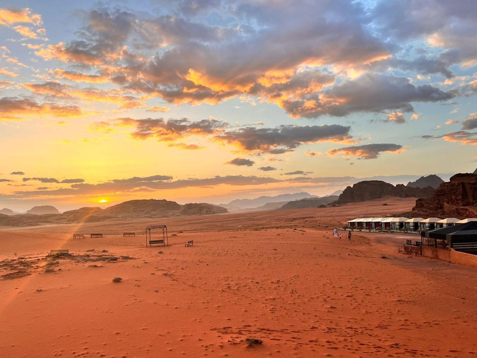 Wadi Rum Desert Adventures Bagian luar foto
