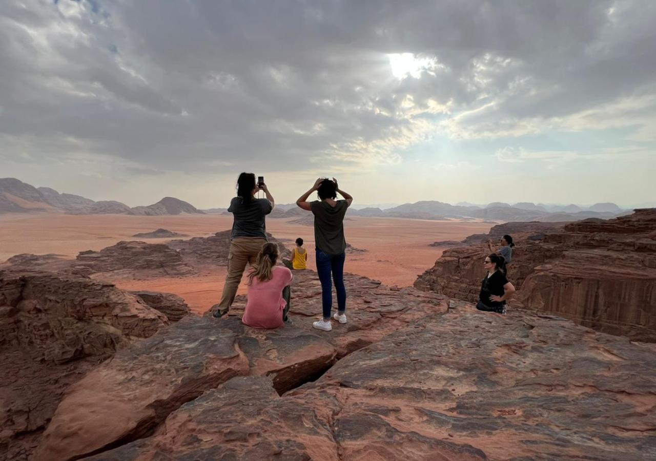 Wadi Rum Desert Adventures Bagian luar foto