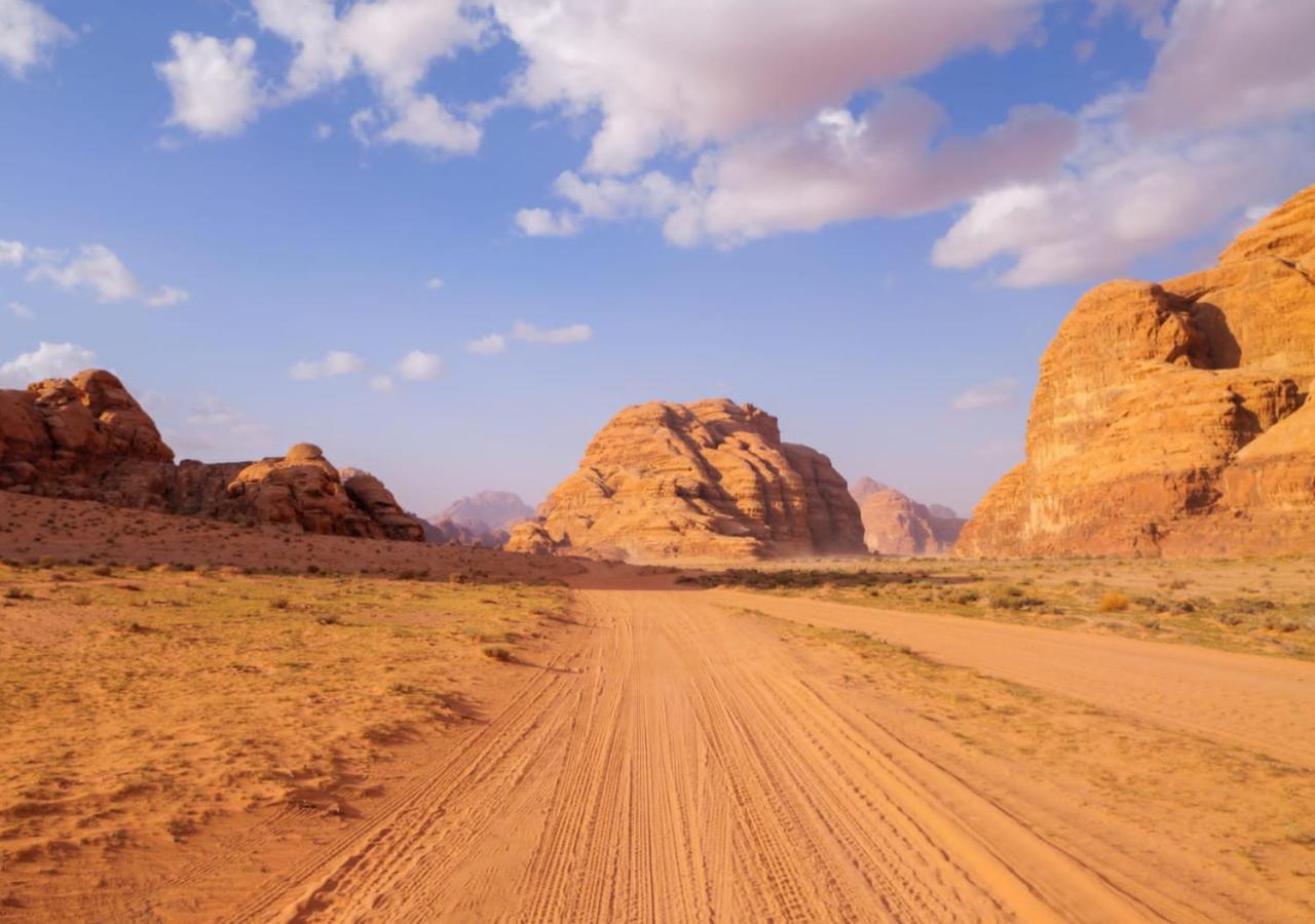Wadi Rum Desert Adventures Bagian luar foto
