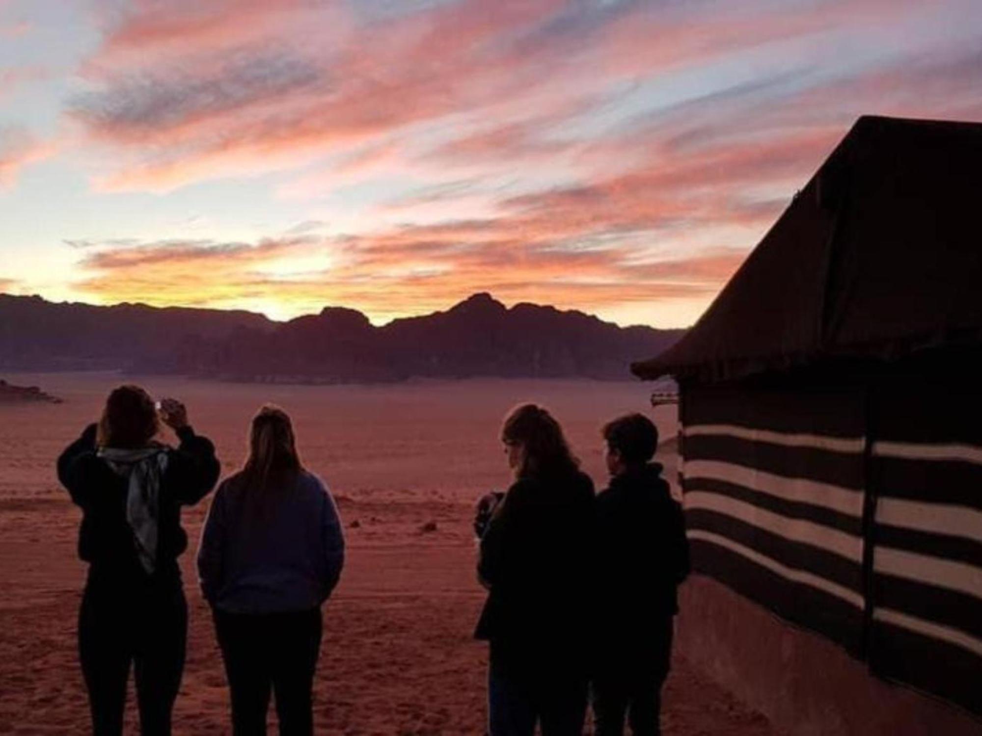 Wadi Rum Desert Adventures Bagian luar foto