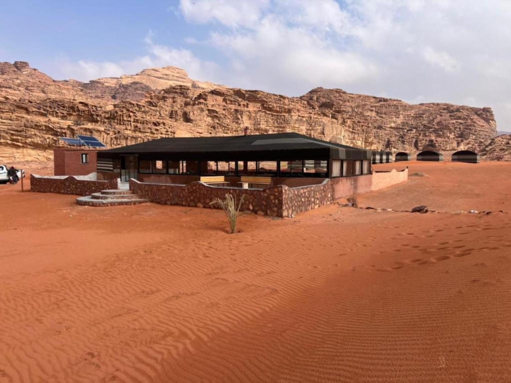 Wadi Rum Desert Adventures Bagian luar foto
